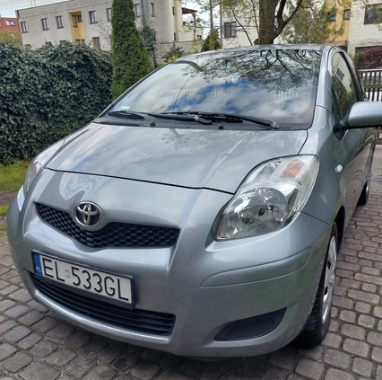 Toyota Yaris cena 18600 przebieg: 114000, rok produkcji 2009 z Łódź małe 92